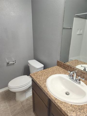 818 Lightningbug Lane, Conroe, TX 77301
