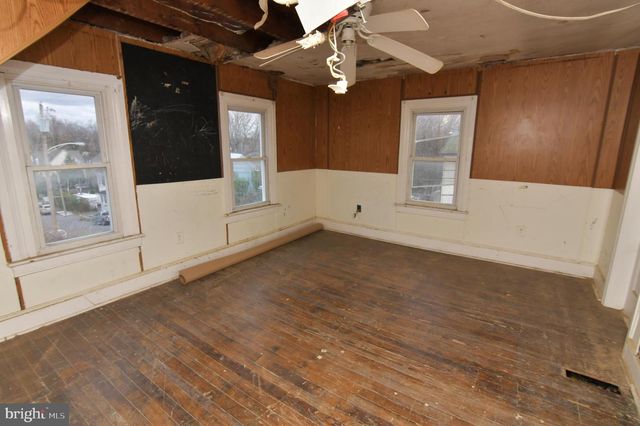 122 - 124 S HIGH ST, Martinsburg, WV 25404