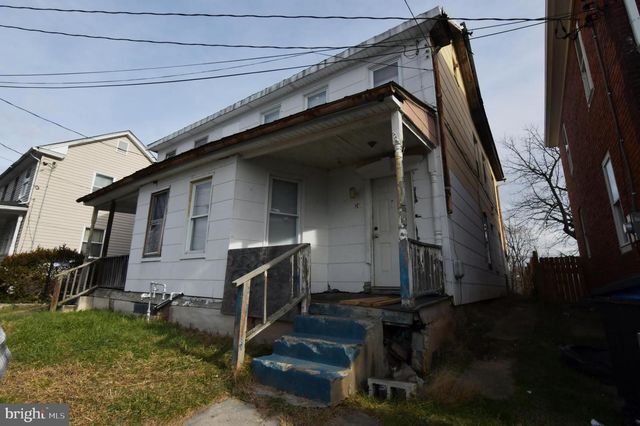 122 - 124 S HIGH ST, Martinsburg, WV 25404