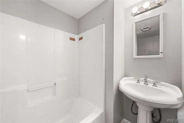 122 Ideal Street, Buffalo, NY 14206
