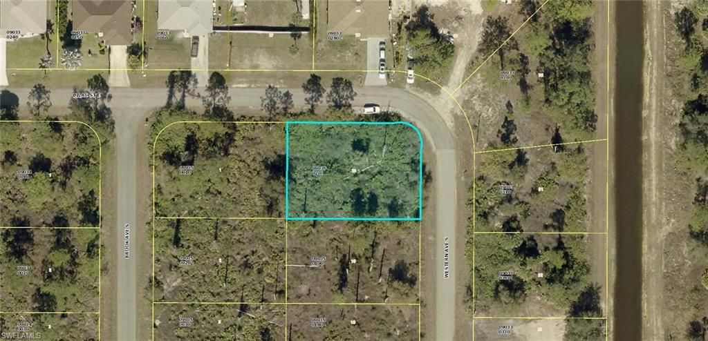 336 Western AVE S, Lehigh Acres, FL 33974