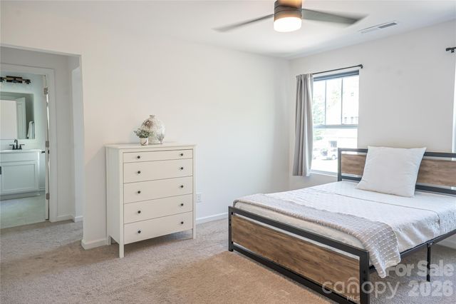 2025 Woodshorn Drive, Matthews, NC 28104