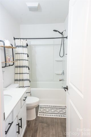 2025 Woodshorn Drive, Matthews, NC 28104