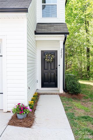 2025 Woodshorn Drive, Matthews, NC 28104