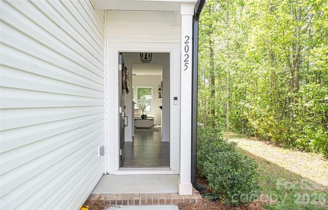 2025 Woodshorn Drive, Matthews, NC 28104