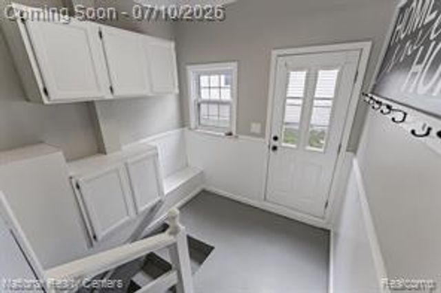 21523 Fresard Street, Saint Clair Shores, MI 48080