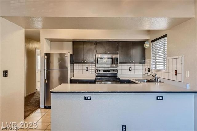 6233 Ilanos Lane, Las Vegas, NV 89108