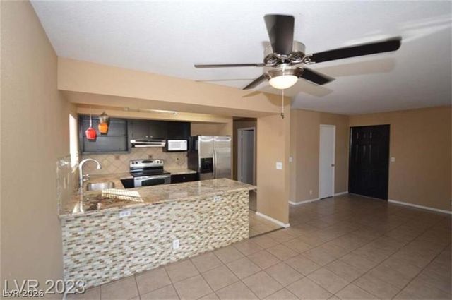 6233 Ilanos Lane, Las Vegas, NV 89108