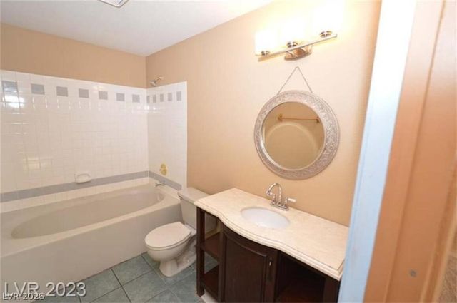 6233 Ilanos Lane, Las Vegas, NV 89108