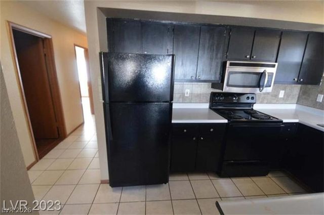 6233 Ilanos Lane, Las Vegas, NV 89108