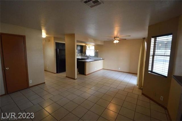 6233 Ilanos Lane, Las Vegas, NV 89108