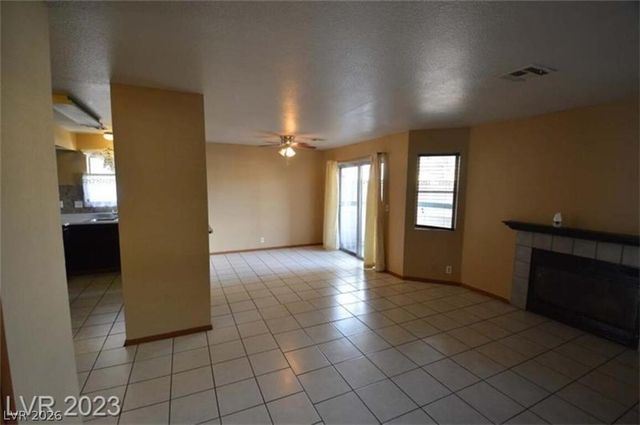 6233 Ilanos Lane, Las Vegas, NV 89108