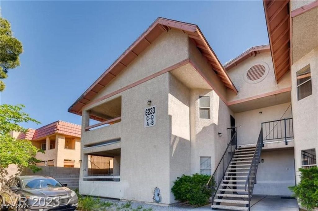 6233 Ilanos Lane, Las Vegas, NV 89108
