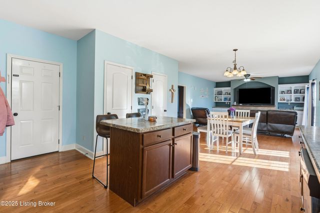 1928 Clearwater Dr, Lawrenceburg, KY 40342