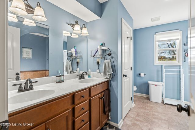 1928 Clearwater Dr, Lawrenceburg, KY 40342