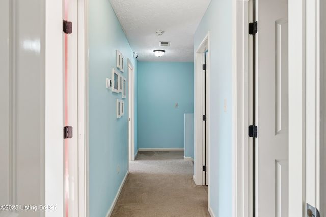 1928 Clearwater Dr, Lawrenceburg, KY 40342