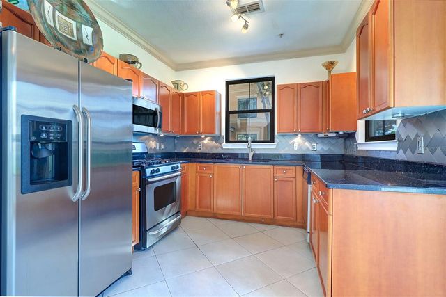 2757 VIA CIPRIANI 1114A, Clearwater, FL 33764