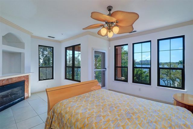 2757 VIA CIPRIANI 1114A, Clearwater, FL 33764