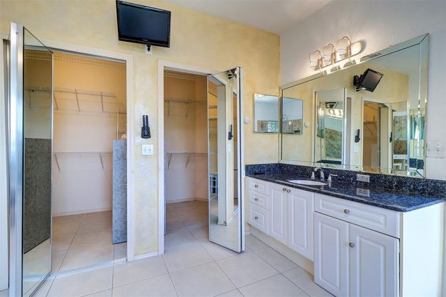 2757 VIA CIPRIANI 1114A, Clearwater, FL 33764
