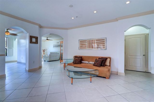 2757 VIA CIPRIANI 1114A, Clearwater, FL 33764