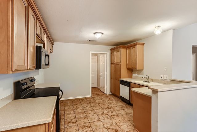 704 Ashbrook Drive, Desoto, TX 75115