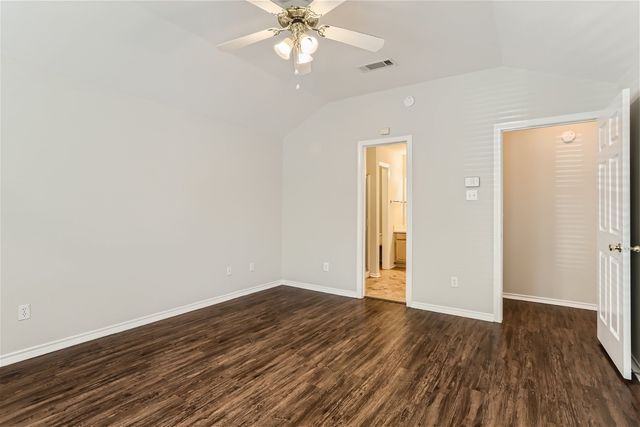 704 Ashbrook Drive, Desoto, TX 75115