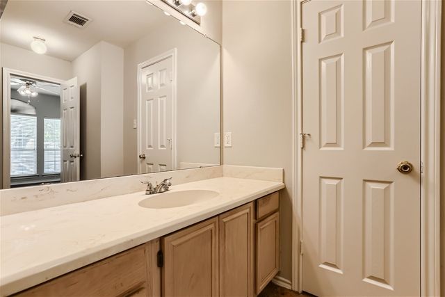 704 Ashbrook Drive, Desoto, TX 75115