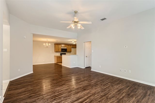 704 Ashbrook Drive, Desoto, TX 75115