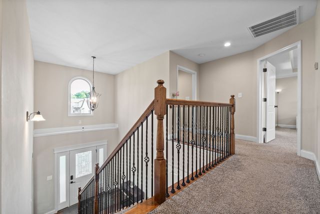 1006 Sunrise Dr, Clarksville, TN 37042