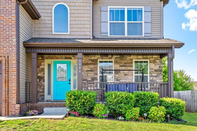 1006 Sunrise Dr, Clarksville, TN 37042