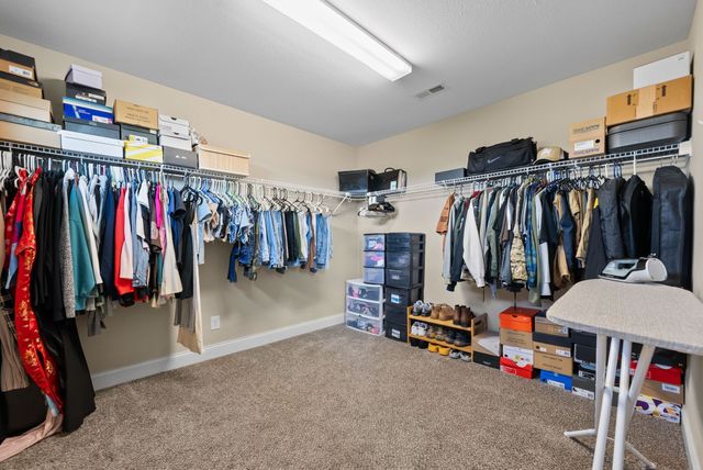 1006 Sunrise Dr, Clarksville, TN 37042
