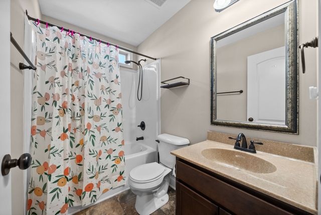 1006 Sunrise Dr, Clarksville, TN 37042