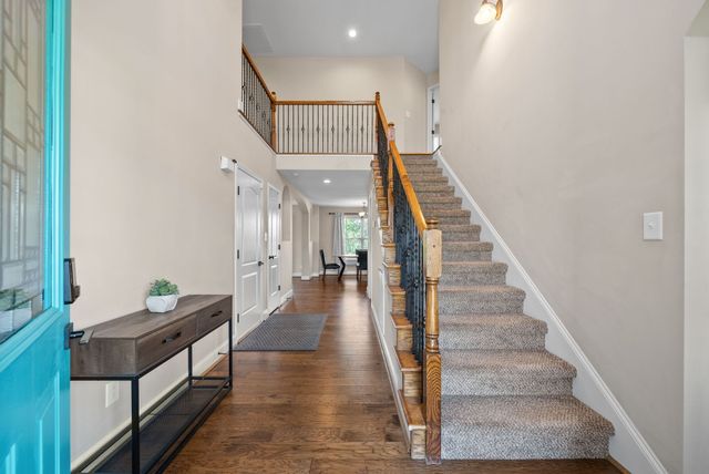 1006 Sunrise Dr, Clarksville, TN 37042
