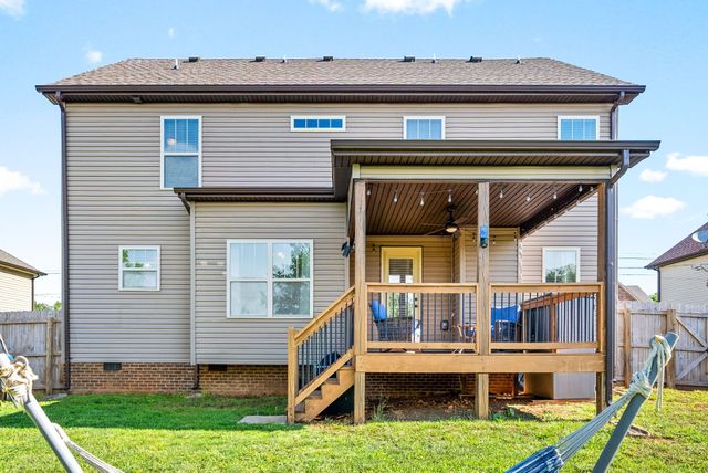 1006 Sunrise Dr, Clarksville, TN 37042