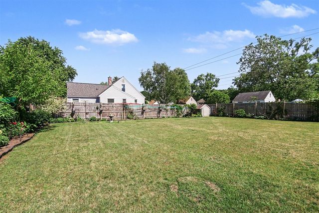 3810 Clyde Park Avenue, Wyoming, MI 49509