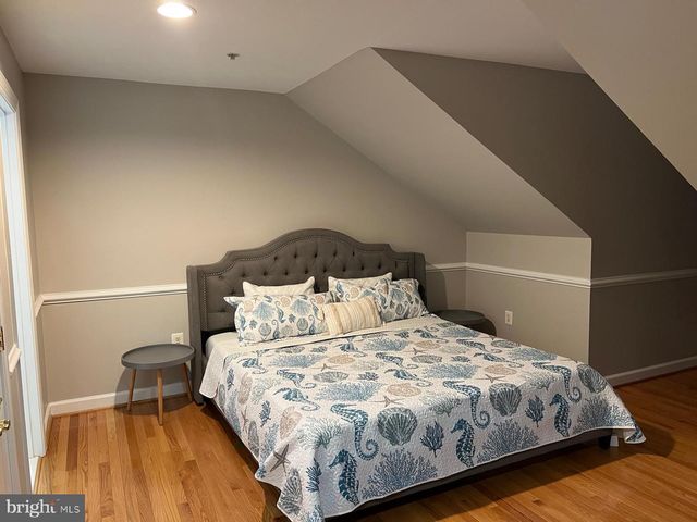 7443 CARRIAGE HILLS DR, Mclean, VA 22102