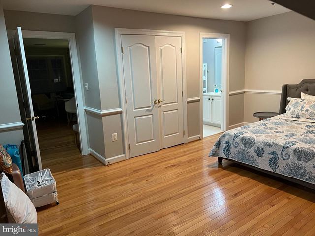 7443 CARRIAGE HILLS DR, Mclean, VA 22102