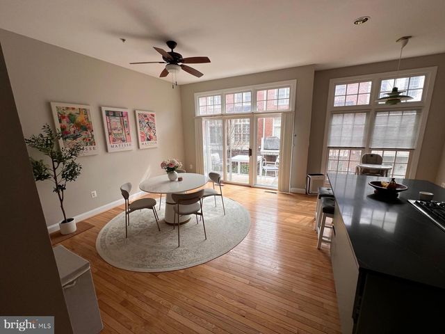 7443 CARRIAGE HILLS DR, Mclean, VA 22102