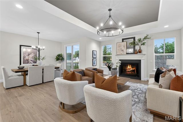 369 Strawberry Grove Drive, O'fallon, MO 63376