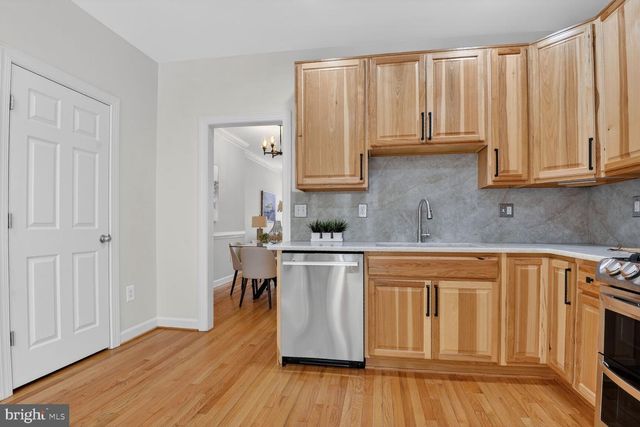 1113-D N STUART ST, Arlington, VA 22201