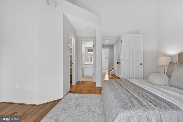 1113-D N STUART ST, Arlington, VA 22201