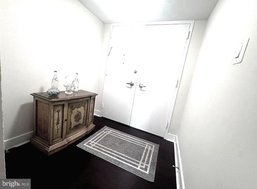 1220 BLAIR MILL RD #405, Silver Spring, MD 20910
