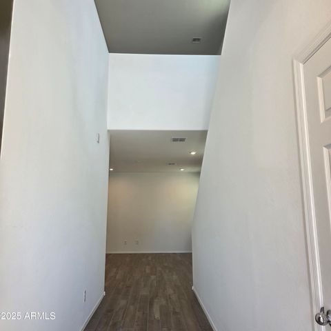 7424 W CAVALIER Drive, Glendale, AZ 85303