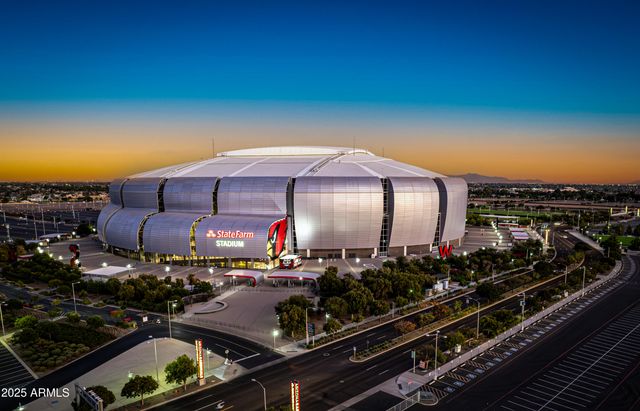 7424 W CAVALIER Drive, Glendale, AZ 85303