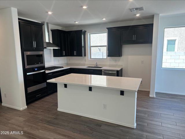 7424 W CAVALIER Drive, Glendale, AZ 85303