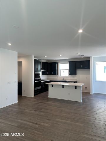 7424 W CAVALIER Drive, Glendale, AZ 85303