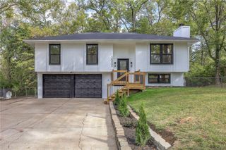 1500 Sanders Street, Leavenworth, KS 66048