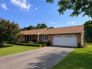 210 W Road, Angier, NC 27501