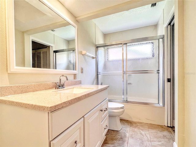5549 BOULDER BOULEVARD 7, Sarasota, FL 34233