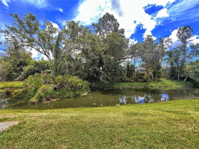 5549 BOULDER BOULEVARD 7, Sarasota, FL 34233